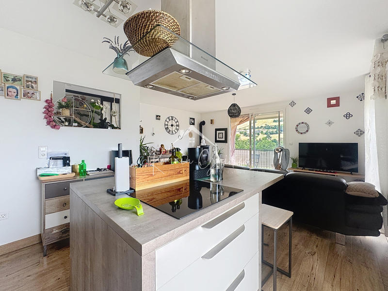 Appartement - 98 m² - 4 pièces