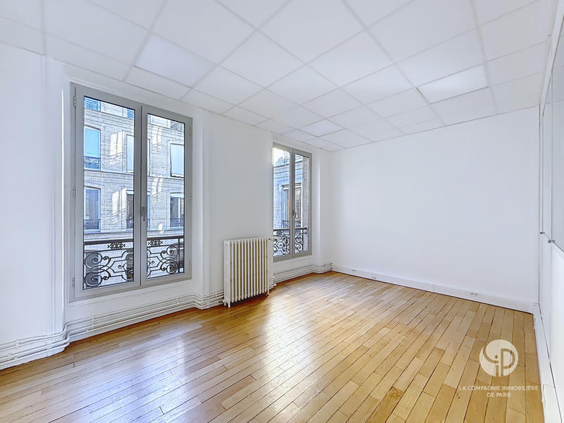 Bureau - 129 m² - 5 pièces