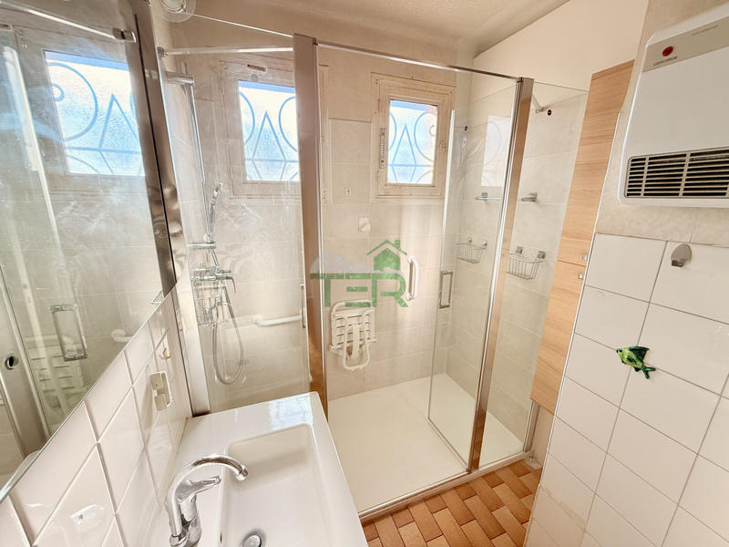 Maison - 191 m² - 6 pièces