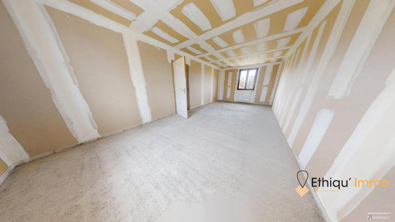 Maison - 215 m² - 7 pièces