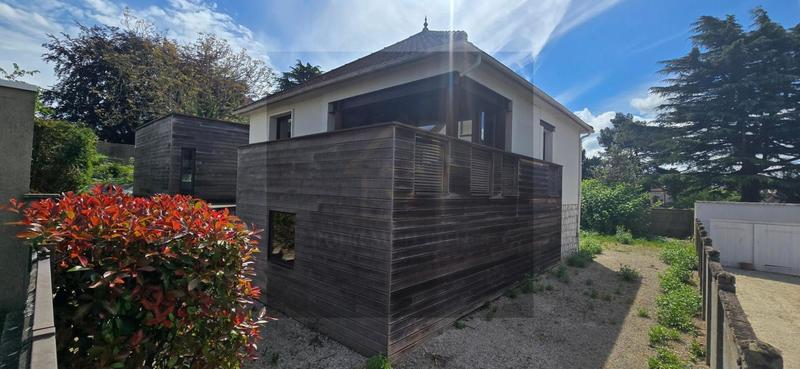 Maison - 163 m² - 7 pièces