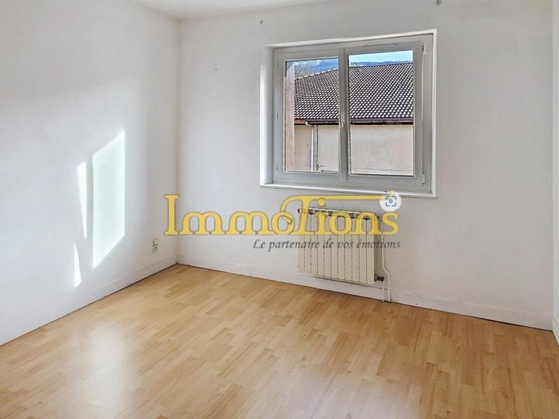 Maison - 140 m² - 8 pièces