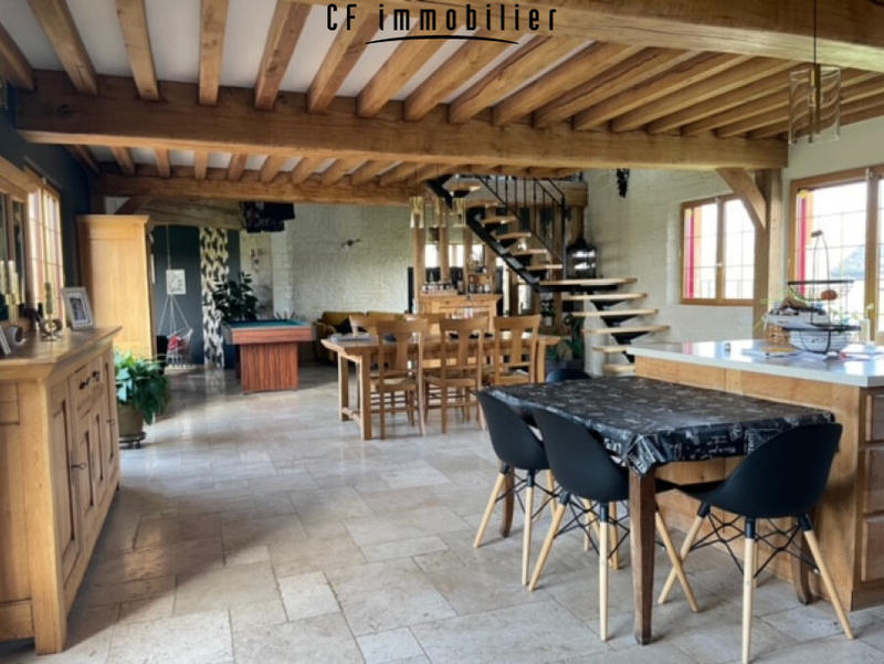 Maison - 215 m² - 6 pièces