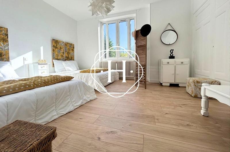 Appartement - 89 m² - 4 pièces