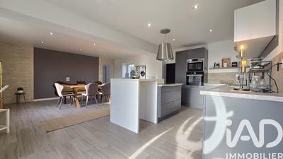 Maison - 165 m² - 5 pièces