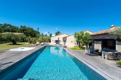 Maison - 277 m² - 7 pièces