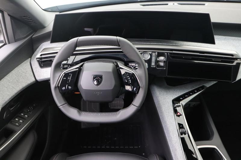 Peugeot 5008 III 1.2 Hybrid 145 Allure E-Dcs6