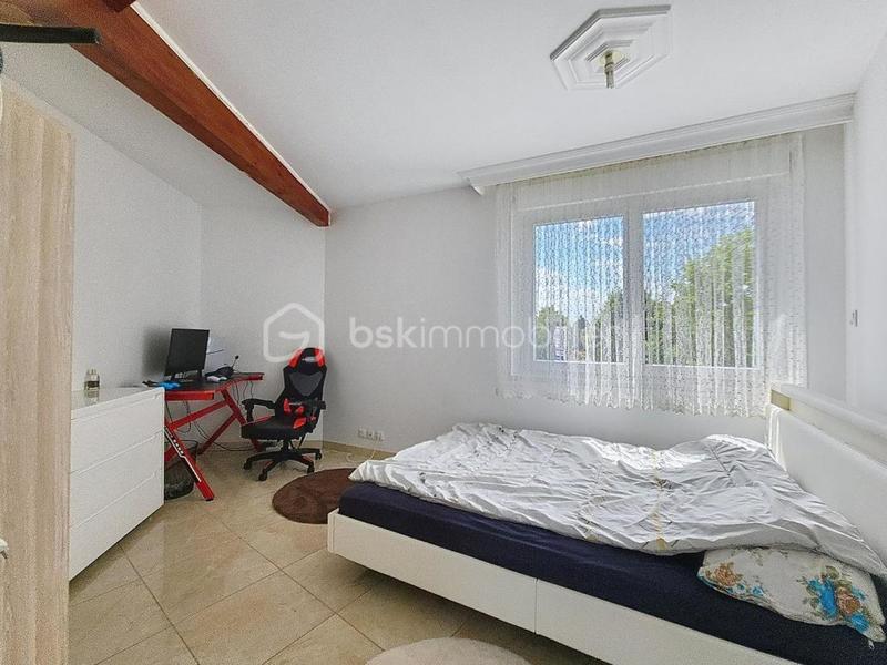 Maison - 280 m² - 7 pièces