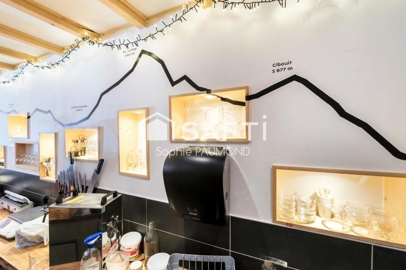 Local commercial - 135 m² - 5 pièces