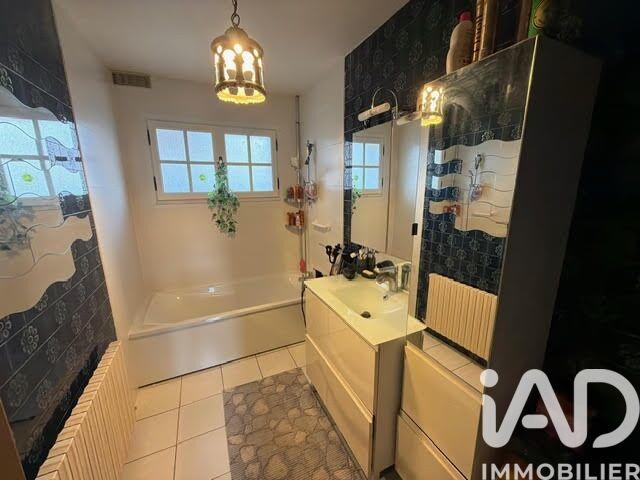 Maison - 111 m² - 5 pièces