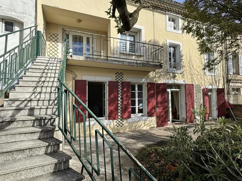 Maison - 255 m² - 10 pièces