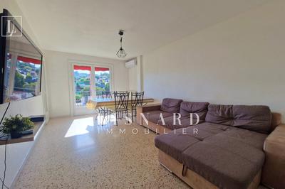 Appartement - 65 m² - 4 pièces