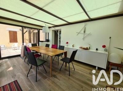 Maison - 450 m² - 20 pièces