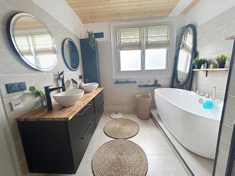 Maison - 197 m² - 8 pièces