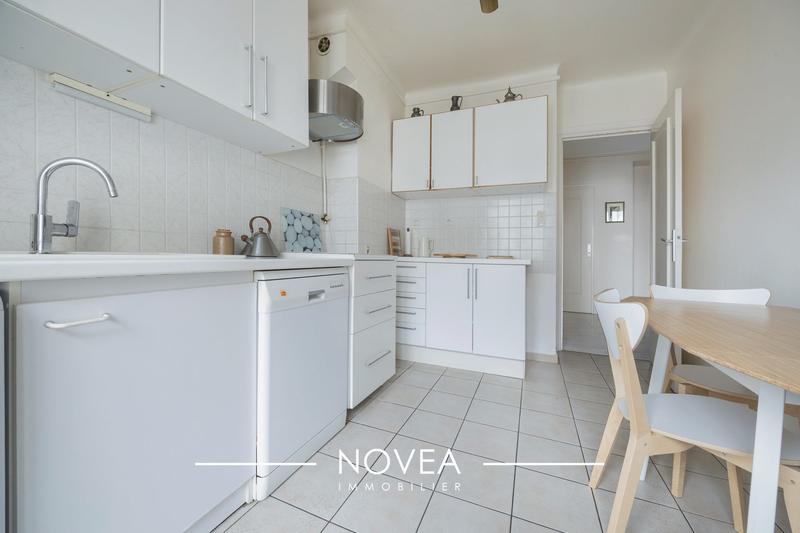 Appartement - 100 m² - 4 pièces