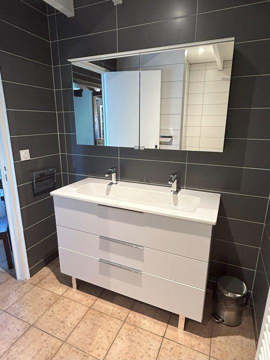 Propriété - 191 m² - 16 pièces