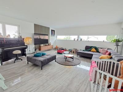 Maison - 150 m² - 4 pièces