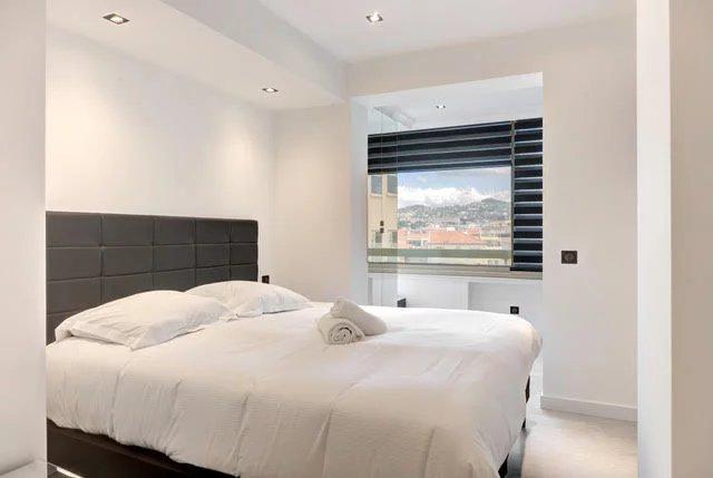 Appartement - 100 m² - 4 pièces