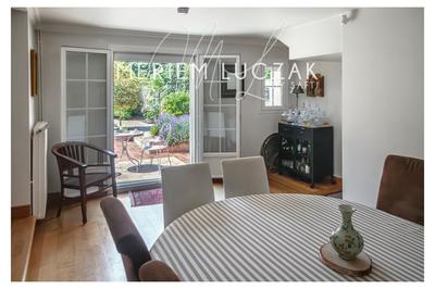 Maison - 180 m² - 7 pièces