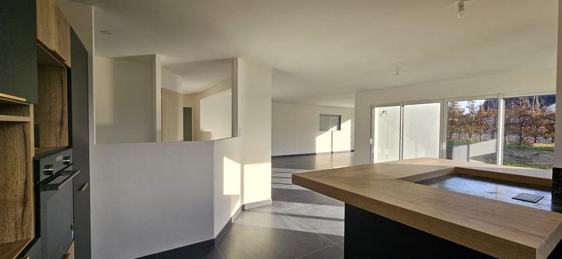 Maison contemporaine - 162 m² - 6 pièces