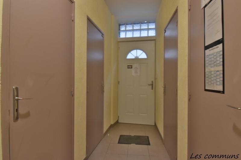 Immeuble - 121 m² - 6 pièces