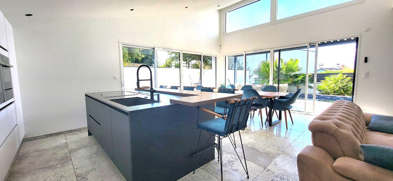 Maison - 165 m² - 6 pièces