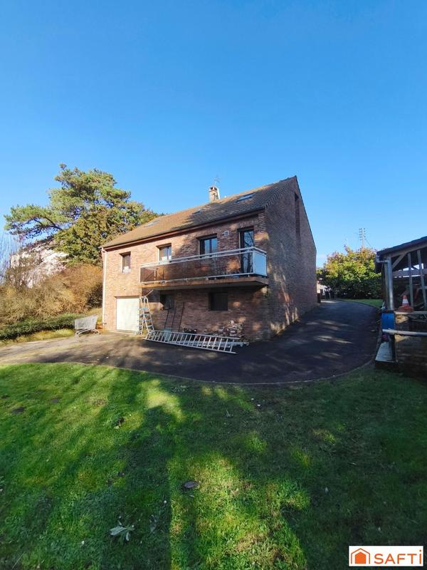 Maison - 95 m² - 5 pièces