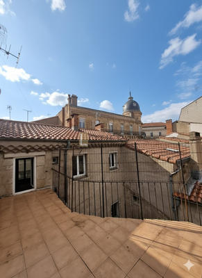 Appartement - 82 m² - 4 pièces