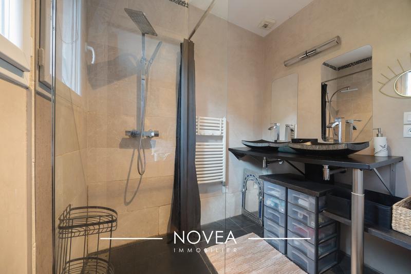 Maison - 159 m² - 7 pièces