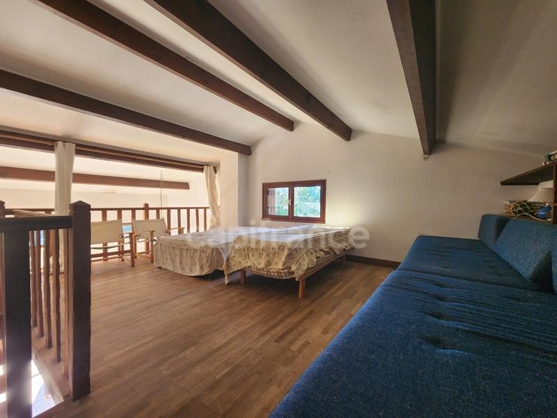 Maison - 200 m² - 8 pièces