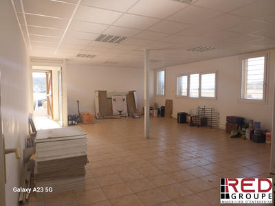 Bureau - 67 m² - 2 pièces