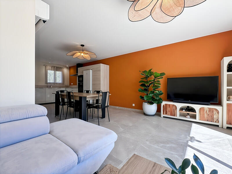 Maison - 85 m² - 5 pièces