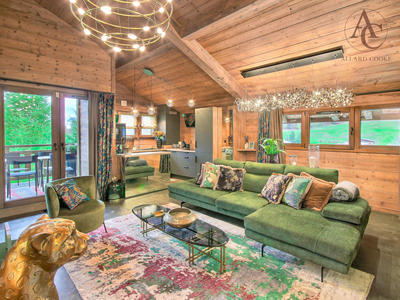 Appartement - 103 m² - 5 pièces