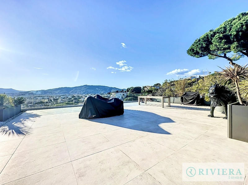 Maison - 175 m² - 5 pièces