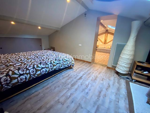 Duplex - 87 m² - 6 pièces