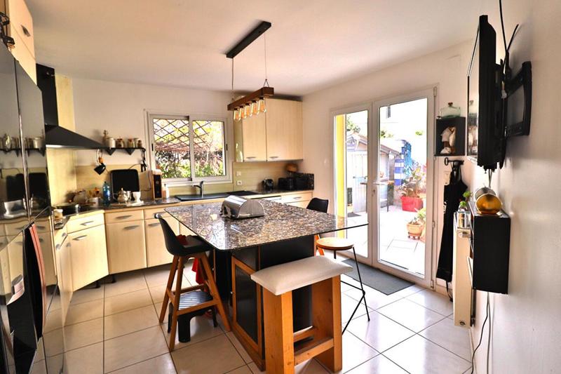 Maison - 183 m² - 4 pièces