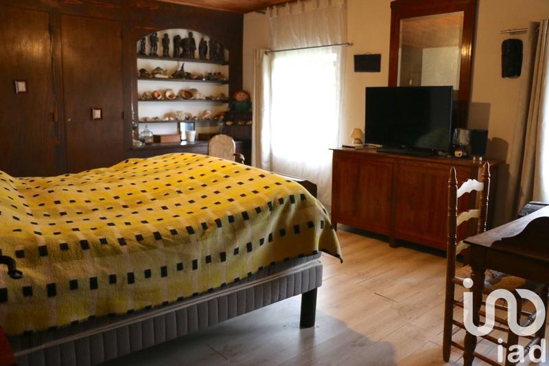 Maison - 180 m² - 6 pièces