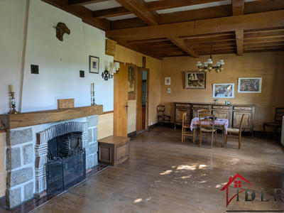 Maison - 144 m² - 7 pièces