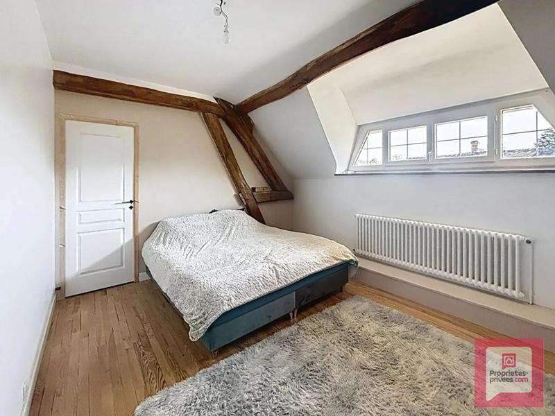 Maison - 250 m² - 9 pièces