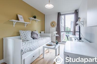 Chambre - 12 m² - 1 pièce