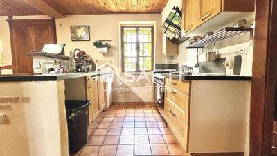 Maison - 264 m² - 10 pièces