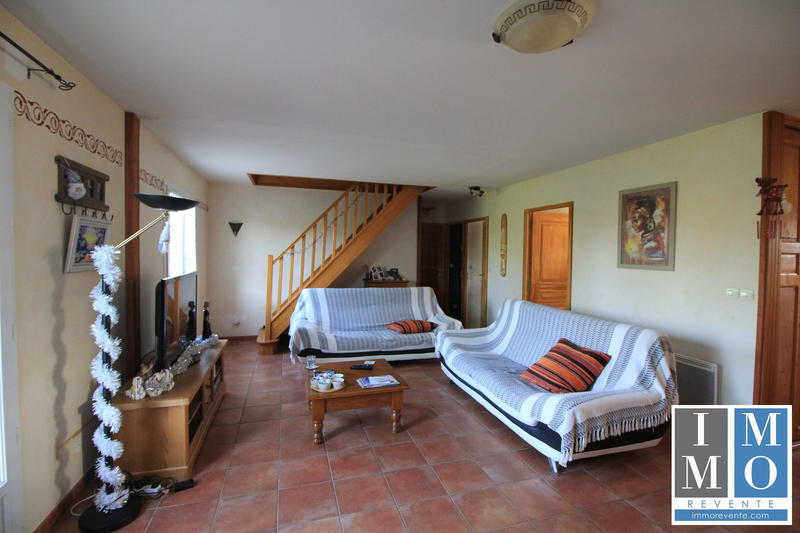 Maison - 143 m² - 6 pièces