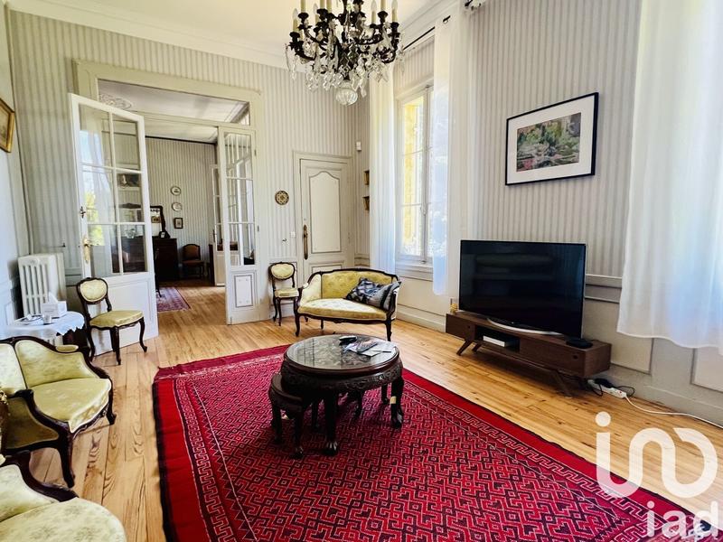 Maison - 310 m² - 10 pièces