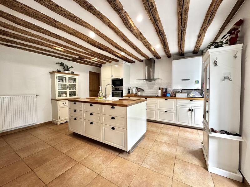 Maison - 122 m² - 5 pièces