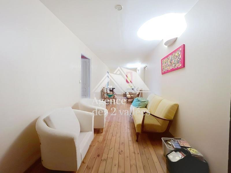 Propriété - 245 m² - 5 pièces