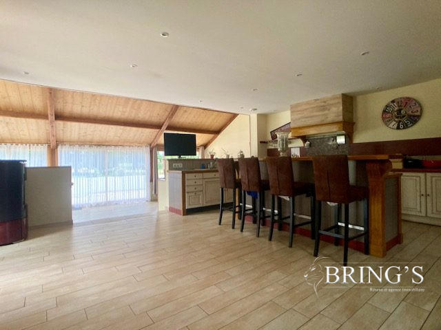 Maison - 167 m² - 6 pièces