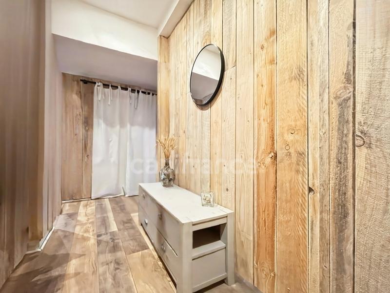 Appartement ancien - 89 m² - 4 pièces