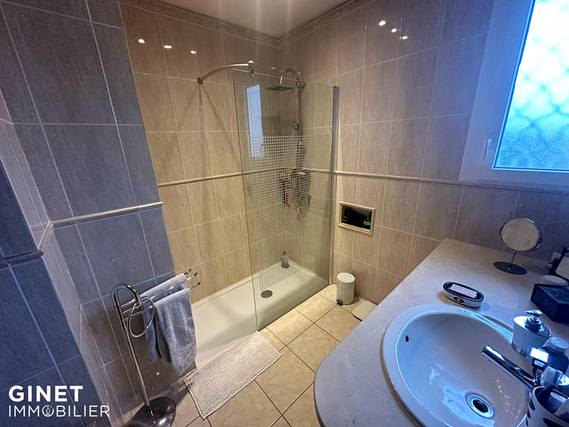 Maison - 101 m² - 5 pièces