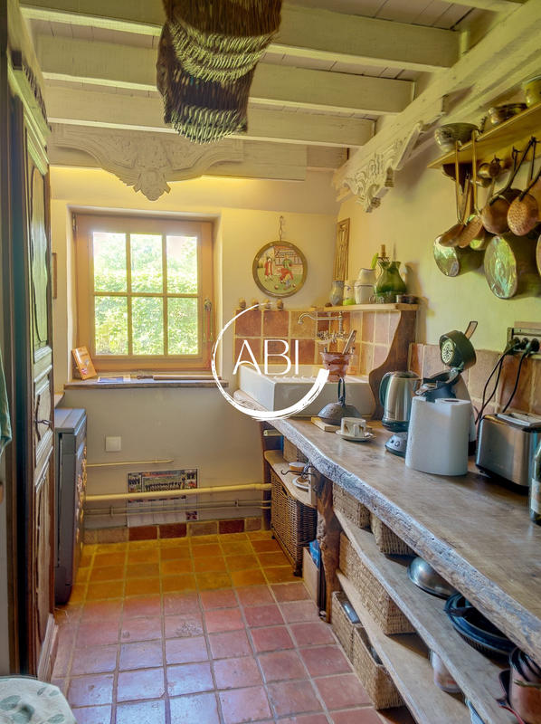 Maison ancienne - 172 m² - 6 pièces