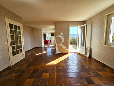 Maison - 145 m² - 5 pièces